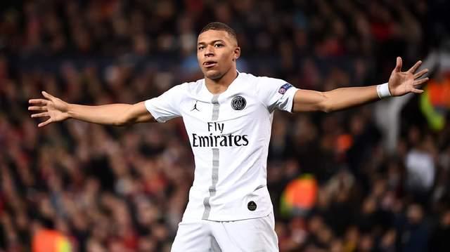 日职战报：桑塔纳等4人破门，浦和红钻4-0大胜川崎前锋（日职联快讯：浦和红钻4-0零封川崎前锋，桑塔纳领衔四人建功）