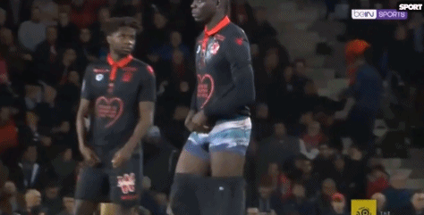 梅西壁画在孟买揭幕，他将于周日访问该城市（孟买揭幕梅西壁画，梅西周日将到访）