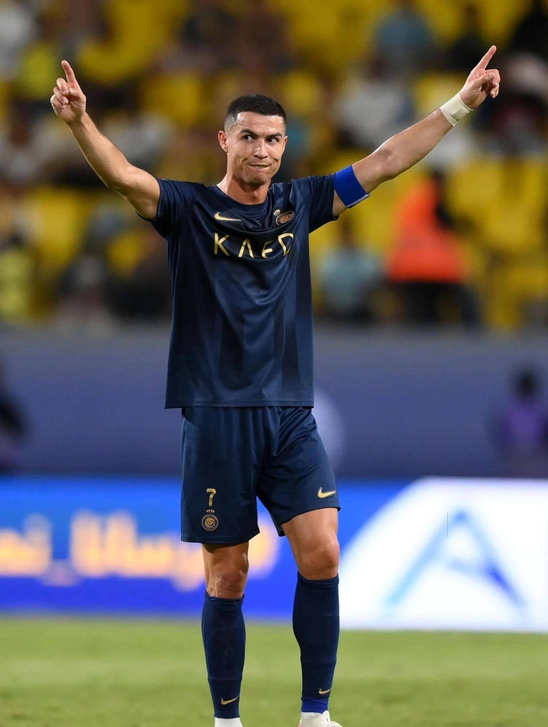 有些人，体系围着他转（有些人，整套体系都绕他运转）