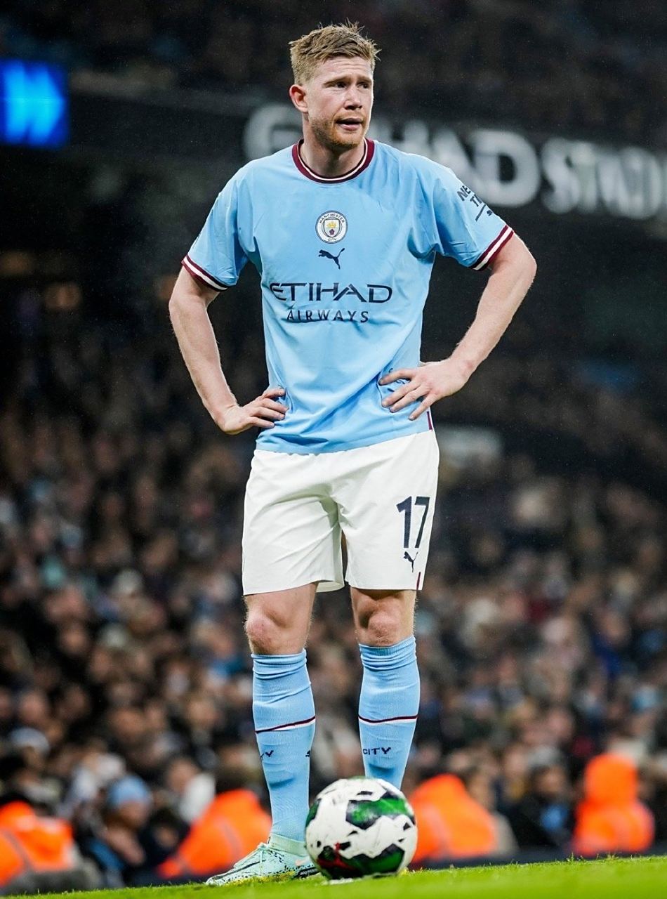 进攻受阻！灰熊半场无人得分上双，三分命中率仅为13.3%（灰熊半场哑火：无一人得分上双，三分仅13.3%）