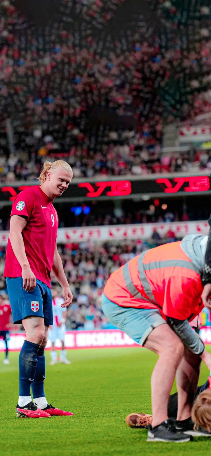 王长庆回应“摘桃”：启蒙不是我带的就算摘桃？我们考察了200多人（被质疑“摘桃”，王长庆回应：启蒙并非我带，何来摘桃？我们考察过200多人）