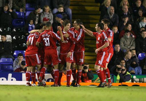 国脚关键头球助球队赢下比赛（国脚头球建功助球队取胜）