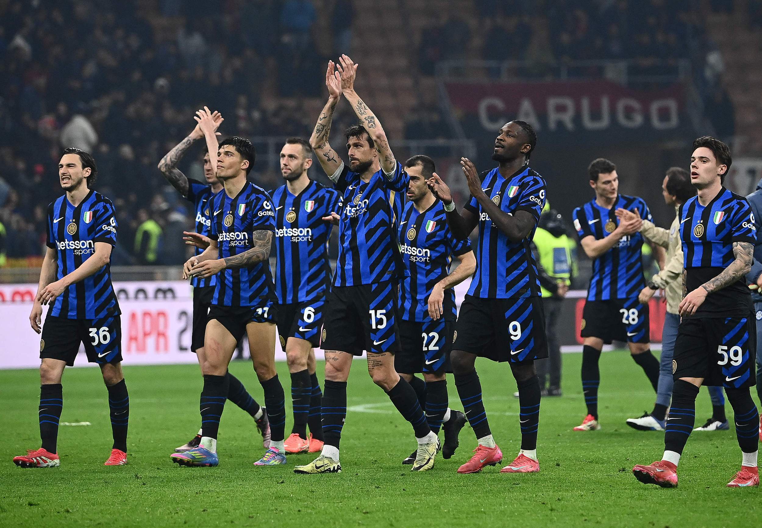 欧冠巅峰对决成主帅保卫战 皇马主场翻身可博胜（欧冠巅峰之战成帅位保卫战 皇马主场有望反弹取胜）