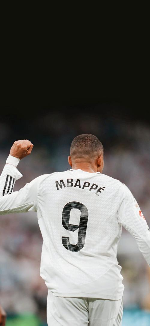 斯内德：穆帅对我而言就像父亲，贝尼特斯来国米的时机不对（斯内德：穆帅于我如父，贝尼特斯接手国米时机不佳）