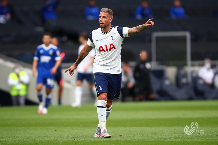 能做到吗？库库欧洲杯夺冠后染红发，现称世界杯夺冠将剃光头（能兑现吗？库库豪言：若夺世界杯就剃光头，此前欧洲杯夺冠曾染红发）